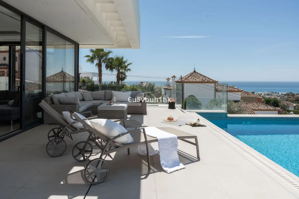 Detached Villa in Estepona