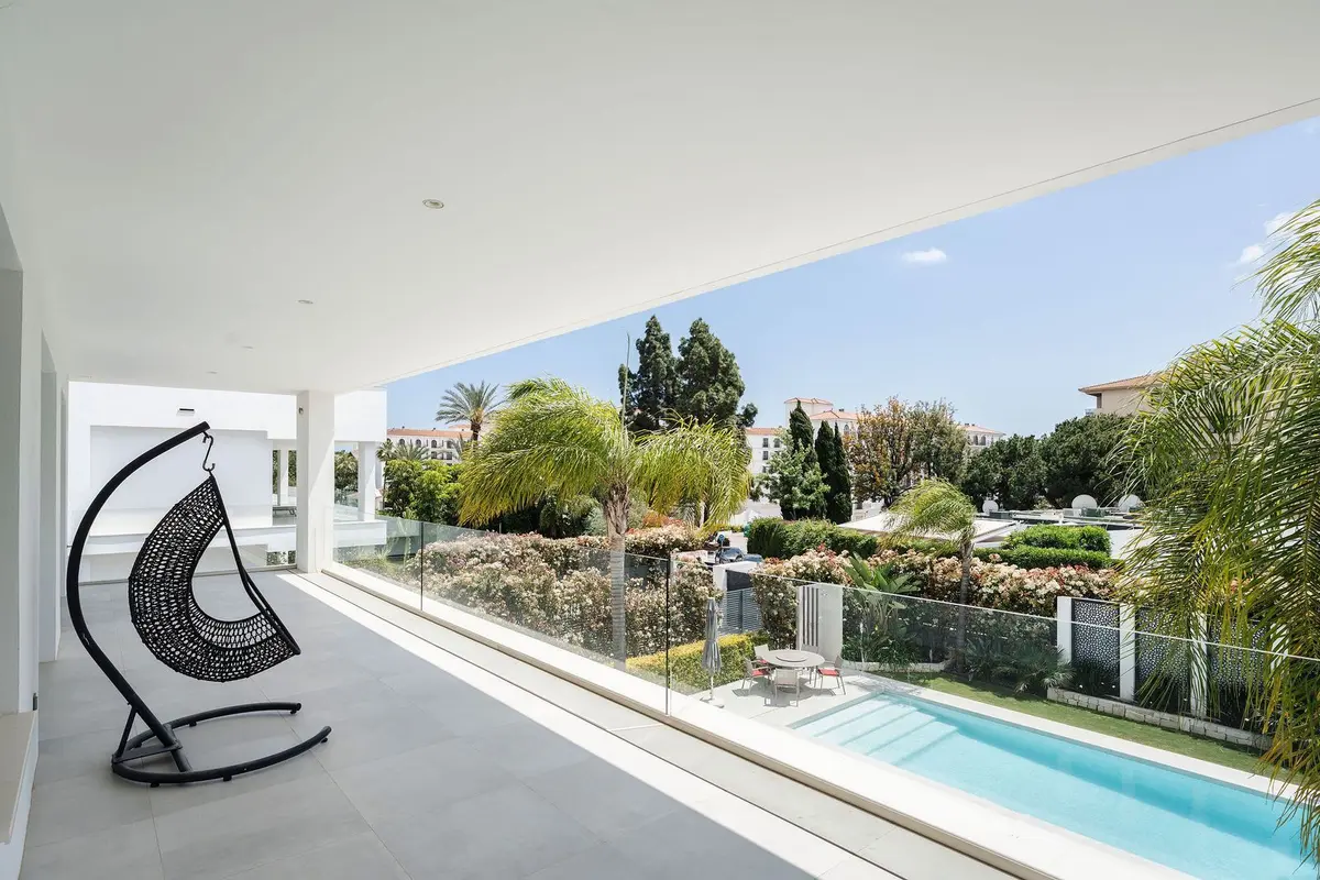 Detached Villa in Nueva Andalucía