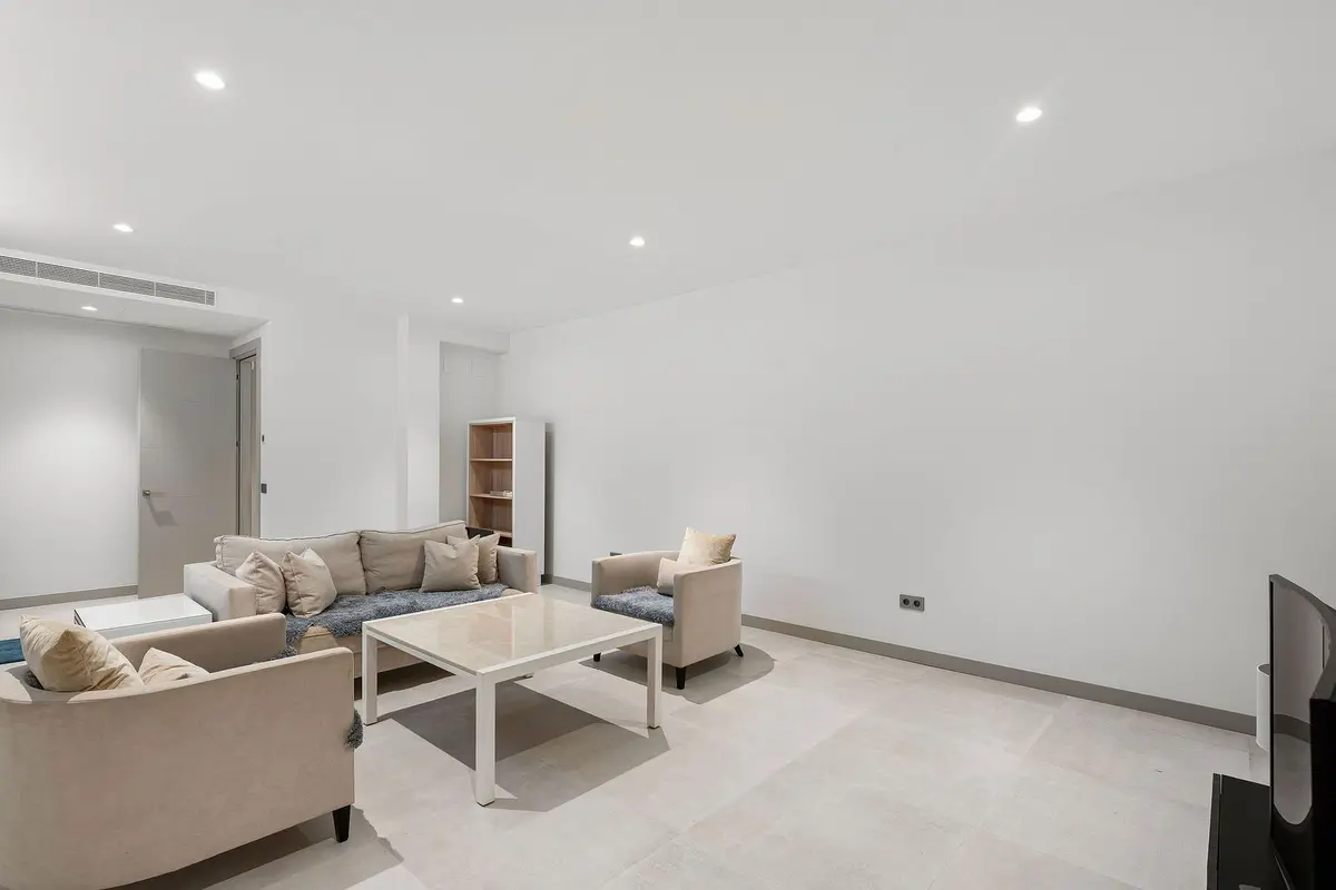 Detached Villa in Nueva Andalucía