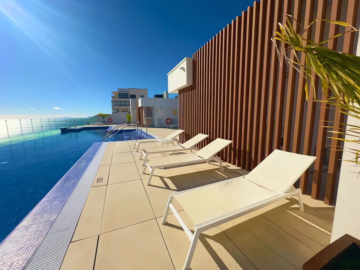 Middle Floor Apartment in Estepona