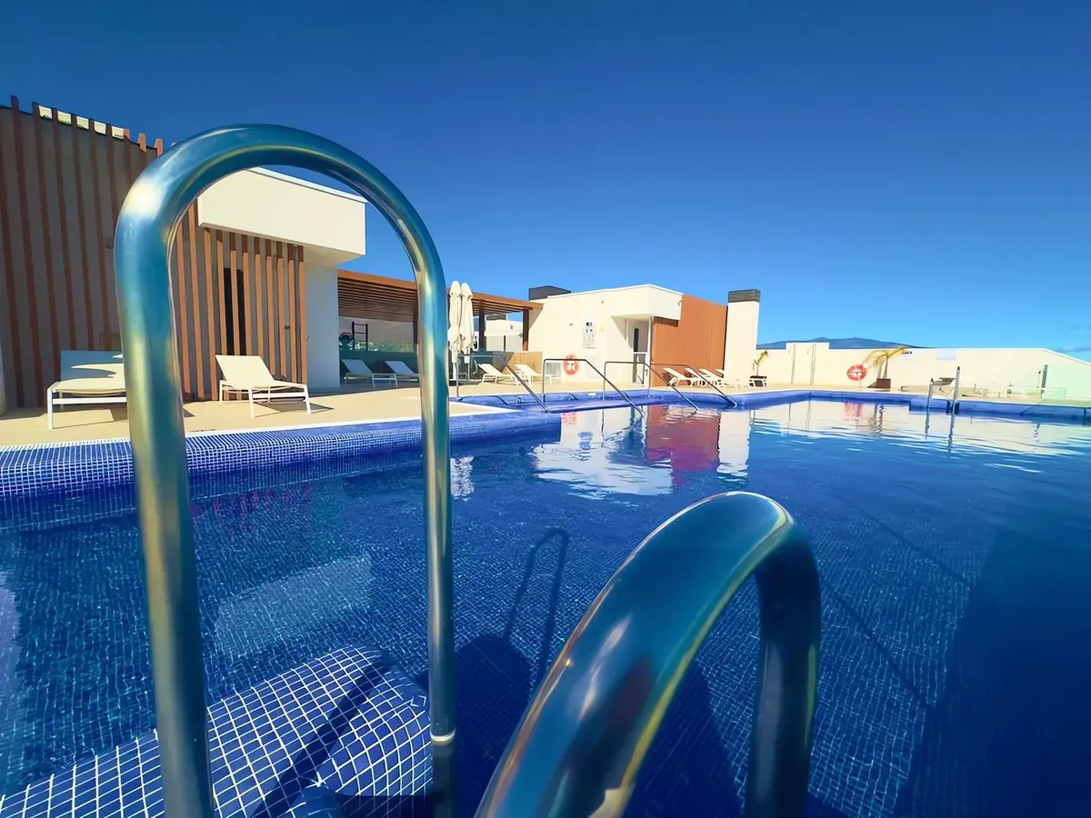 Middle Floor Apartment in Estepona
