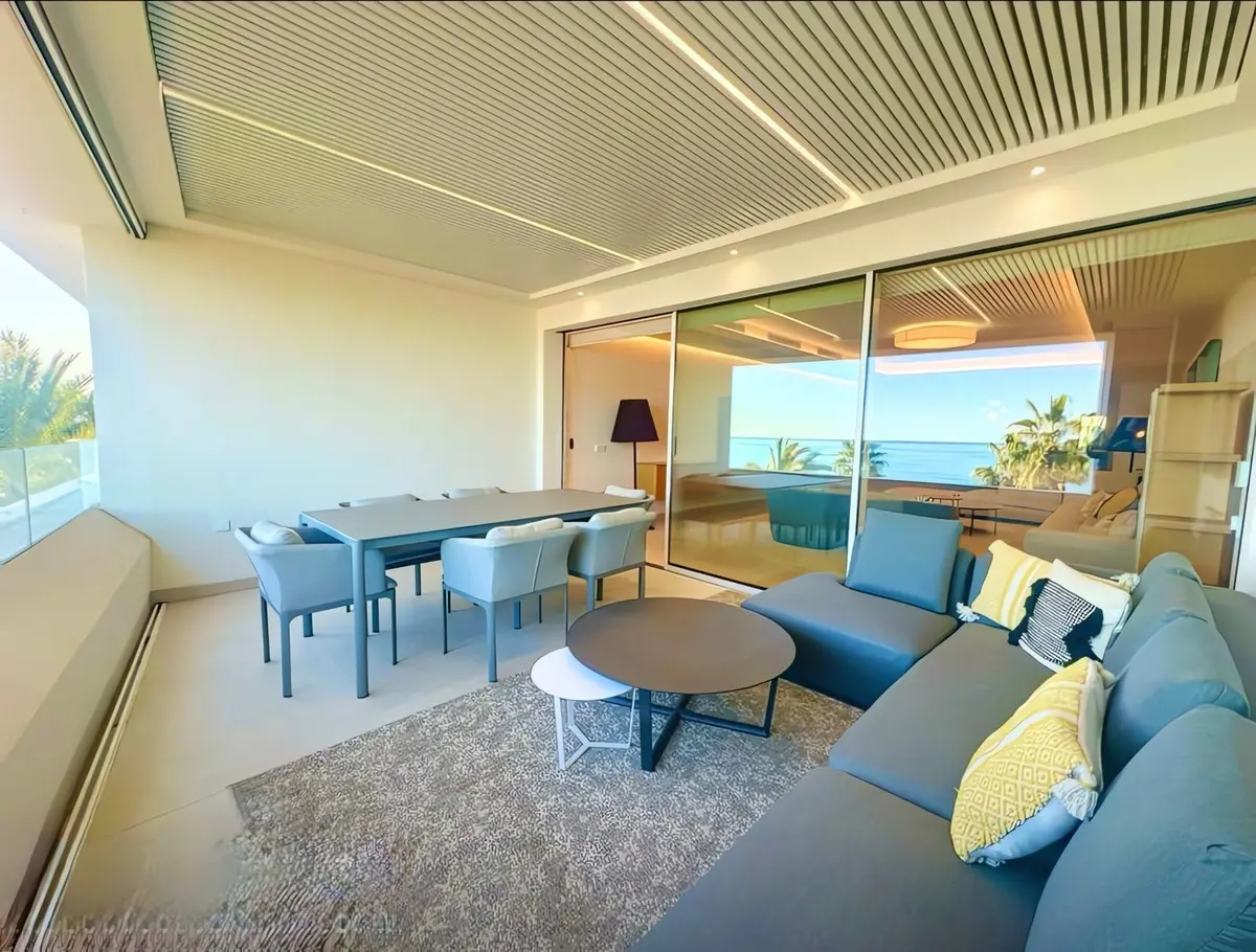 Middle Floor Apartment in Estepona