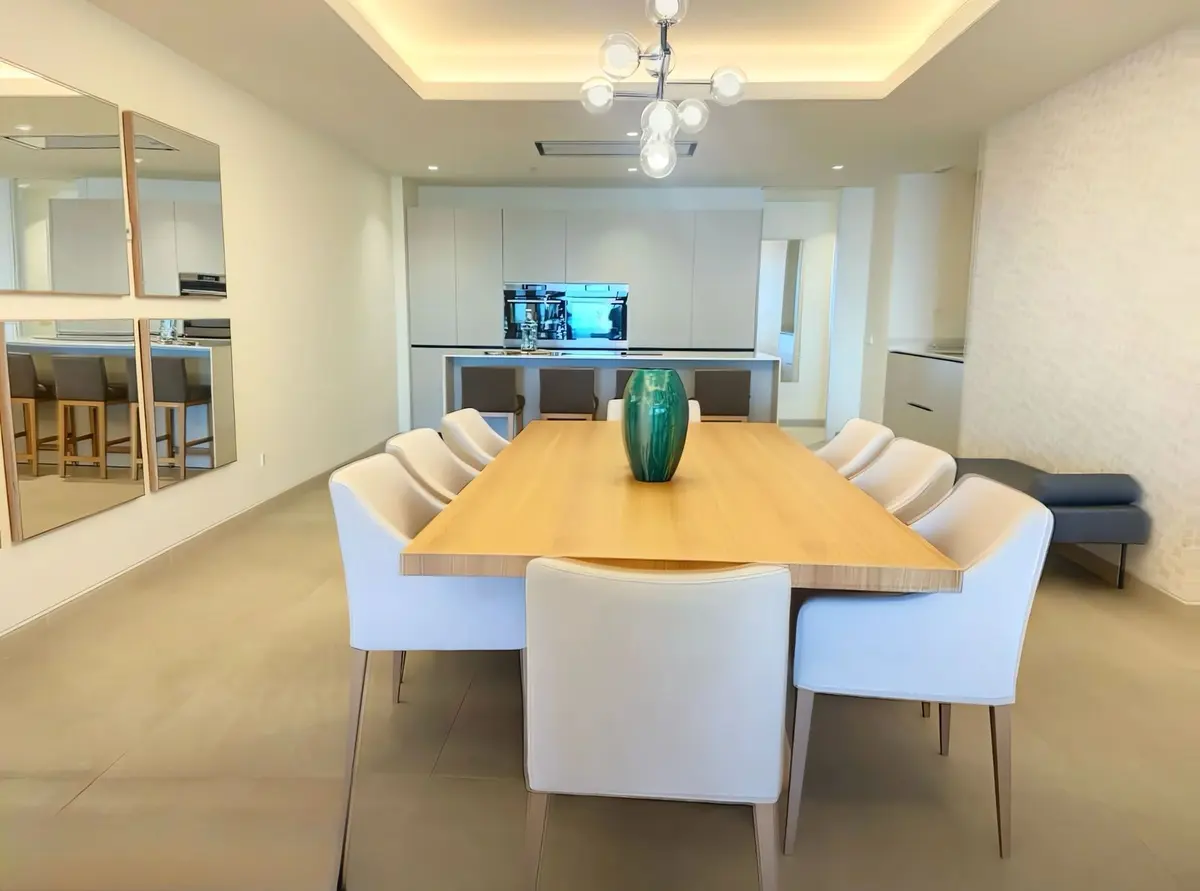 Middle Floor Apartment in Estepona