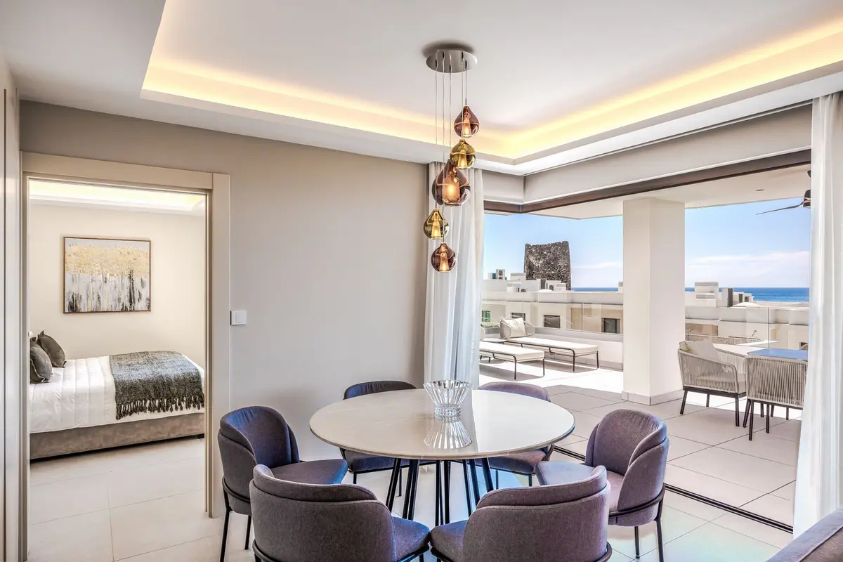 Middle Floor Apartment in Estepona