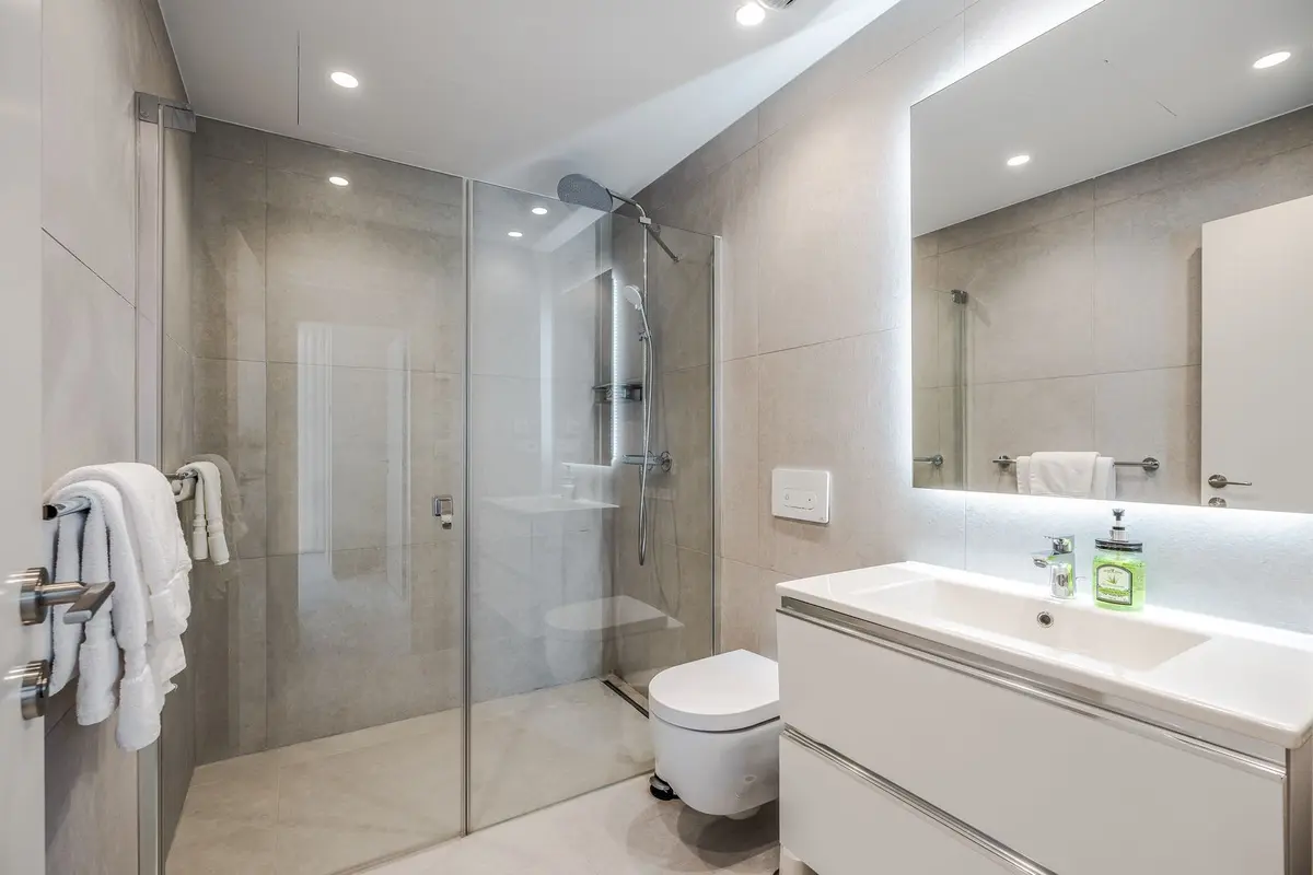 Middle Floor Apartment in Estepona