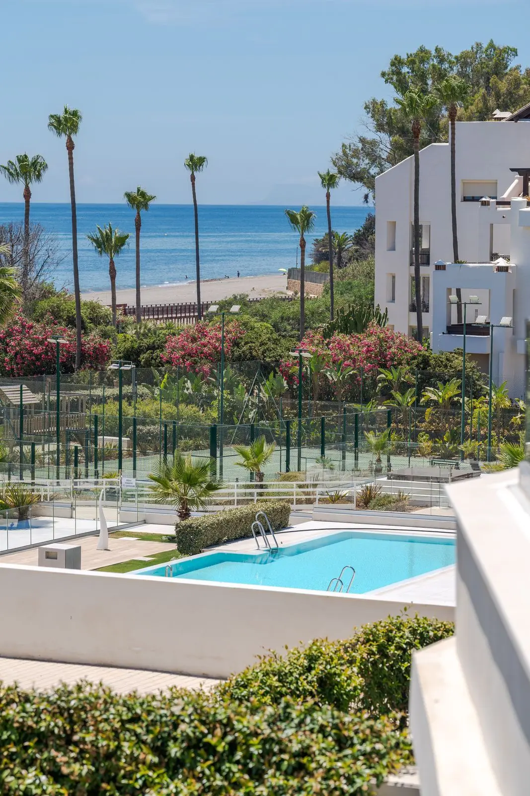 Middle Floor Apartment in Estepona