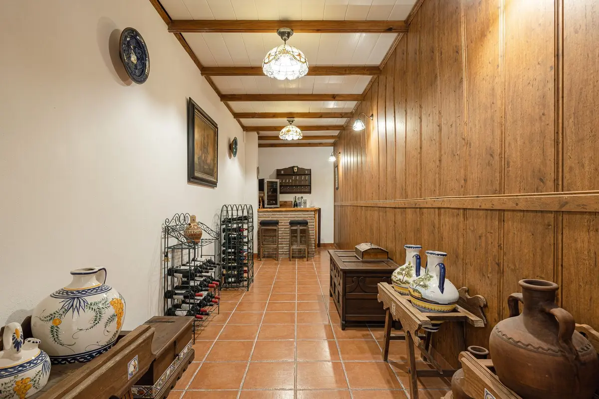Detached Villa in El Paraiso