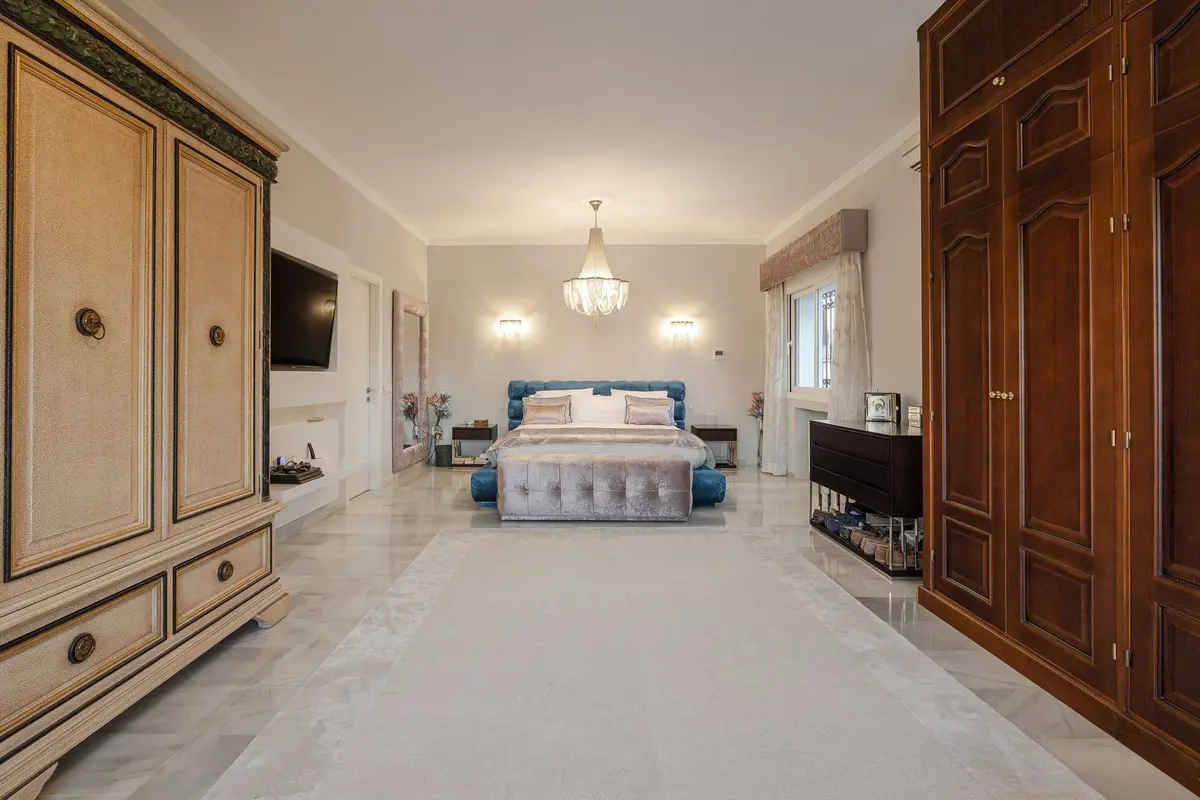 Detached Villa in El Paraiso