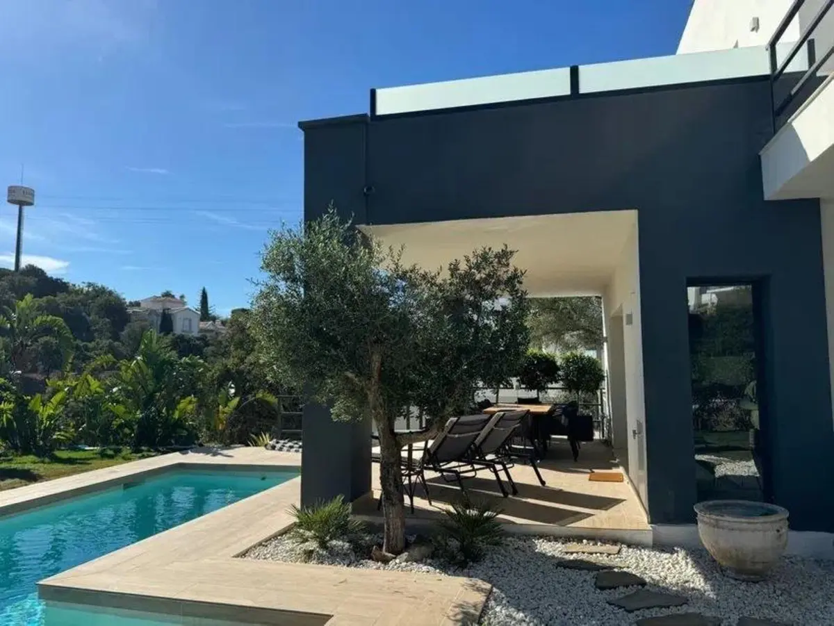 Detached Villa in Elviria