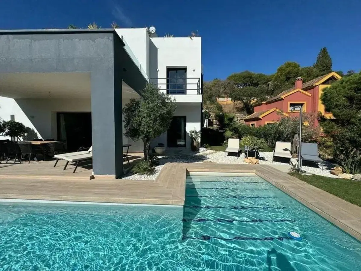 Detached Villa in Elviria