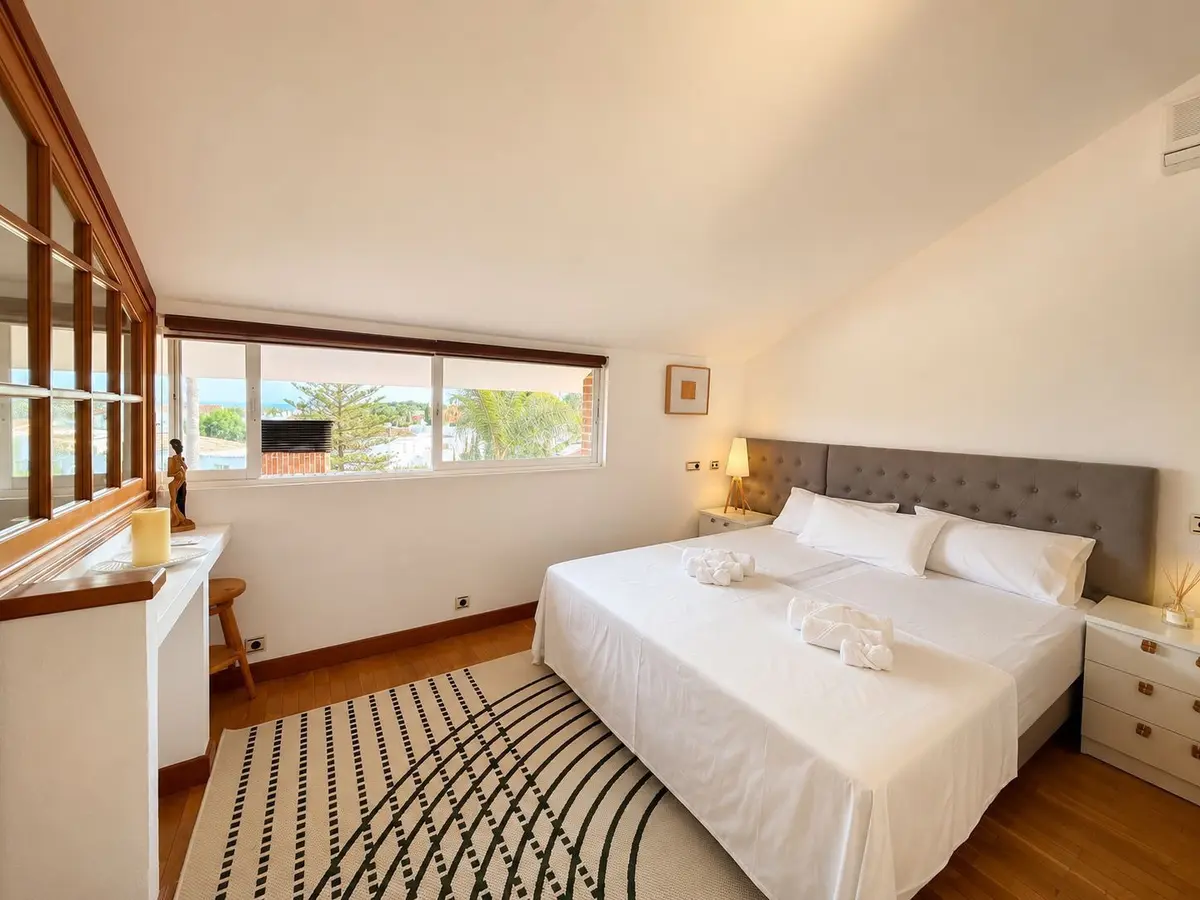 Detached Villa in El Paraiso