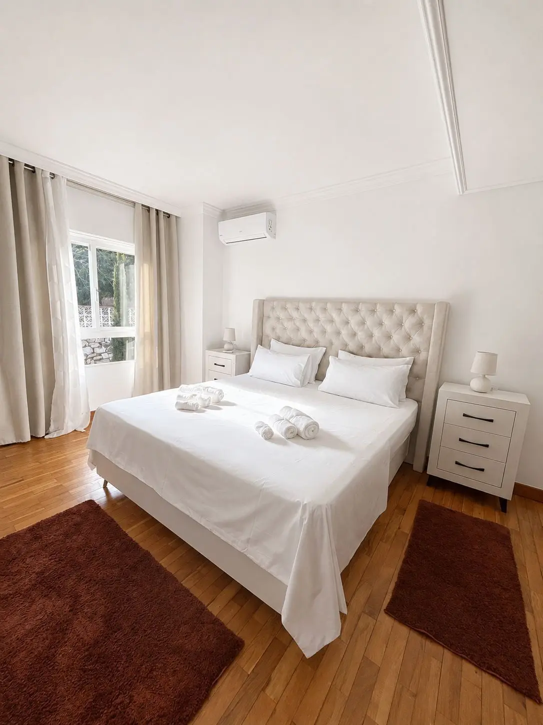Detached Villa in El Paraiso