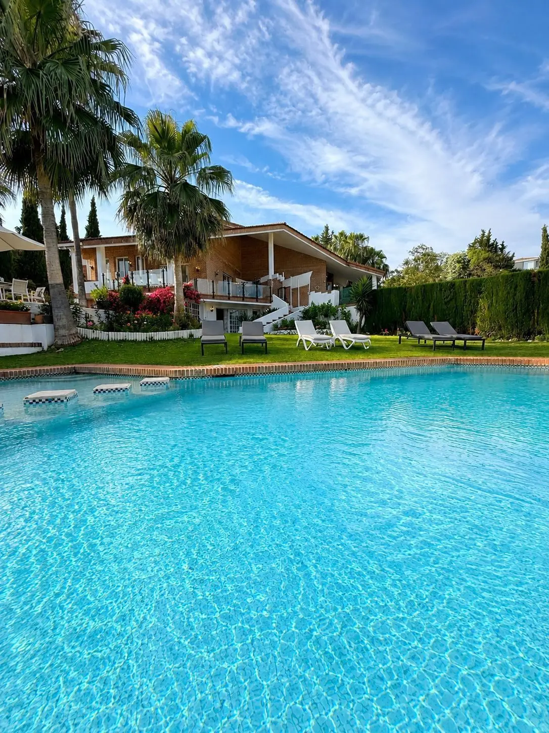 Detached Villa in El Paraiso