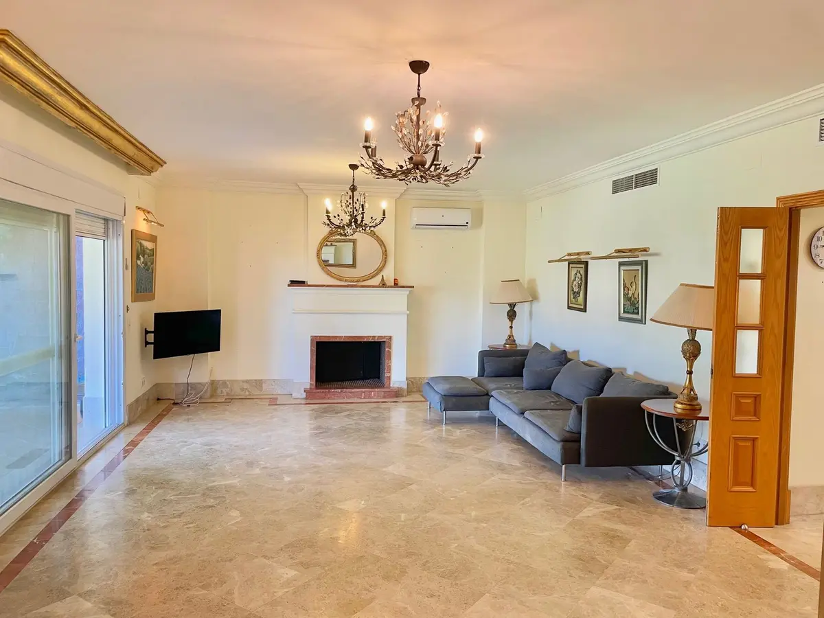 Semi-Detached House in Marbella