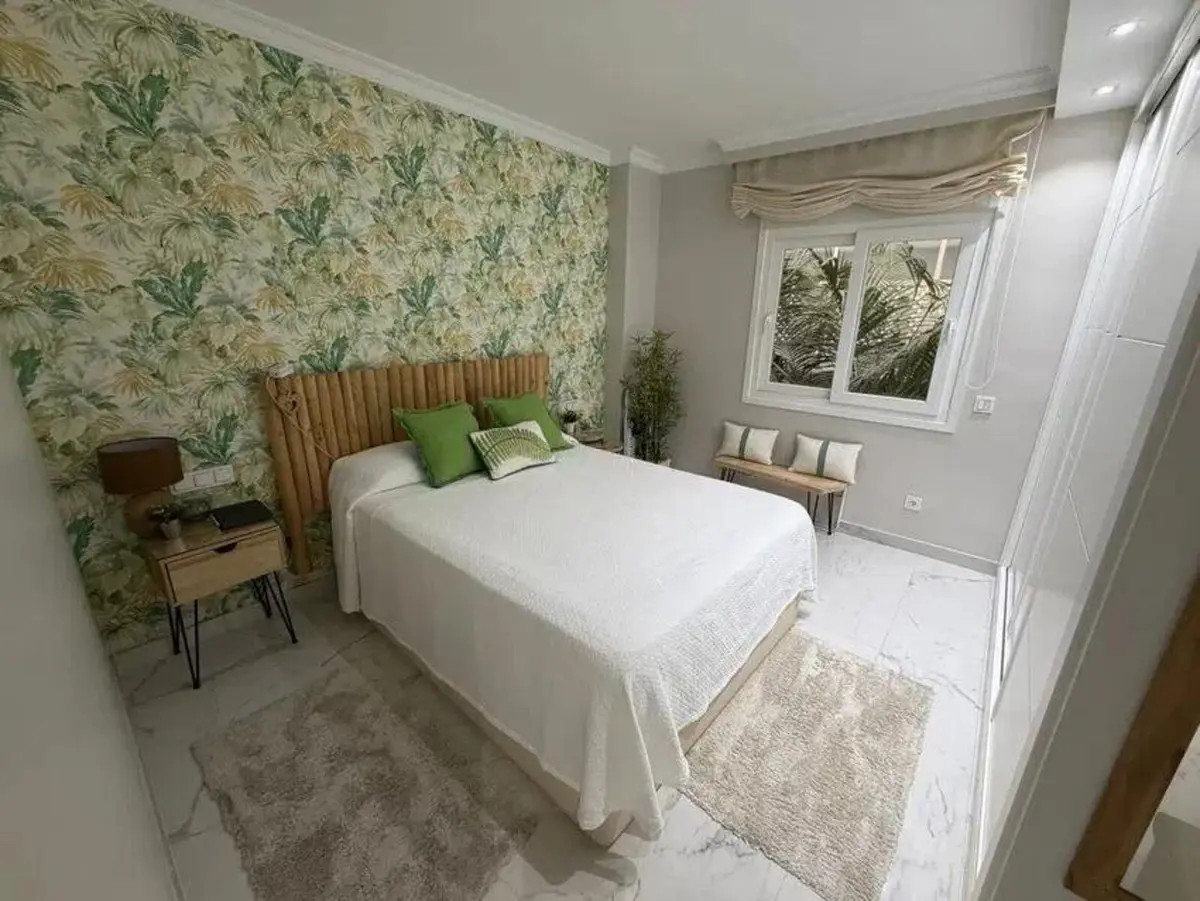 Middle Floor Apartment in Puerto Banús
