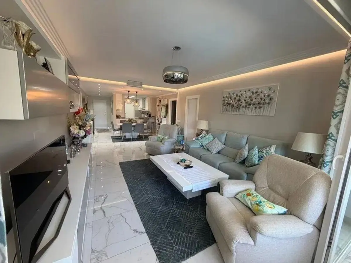 Middle Floor Apartment in Puerto Banús