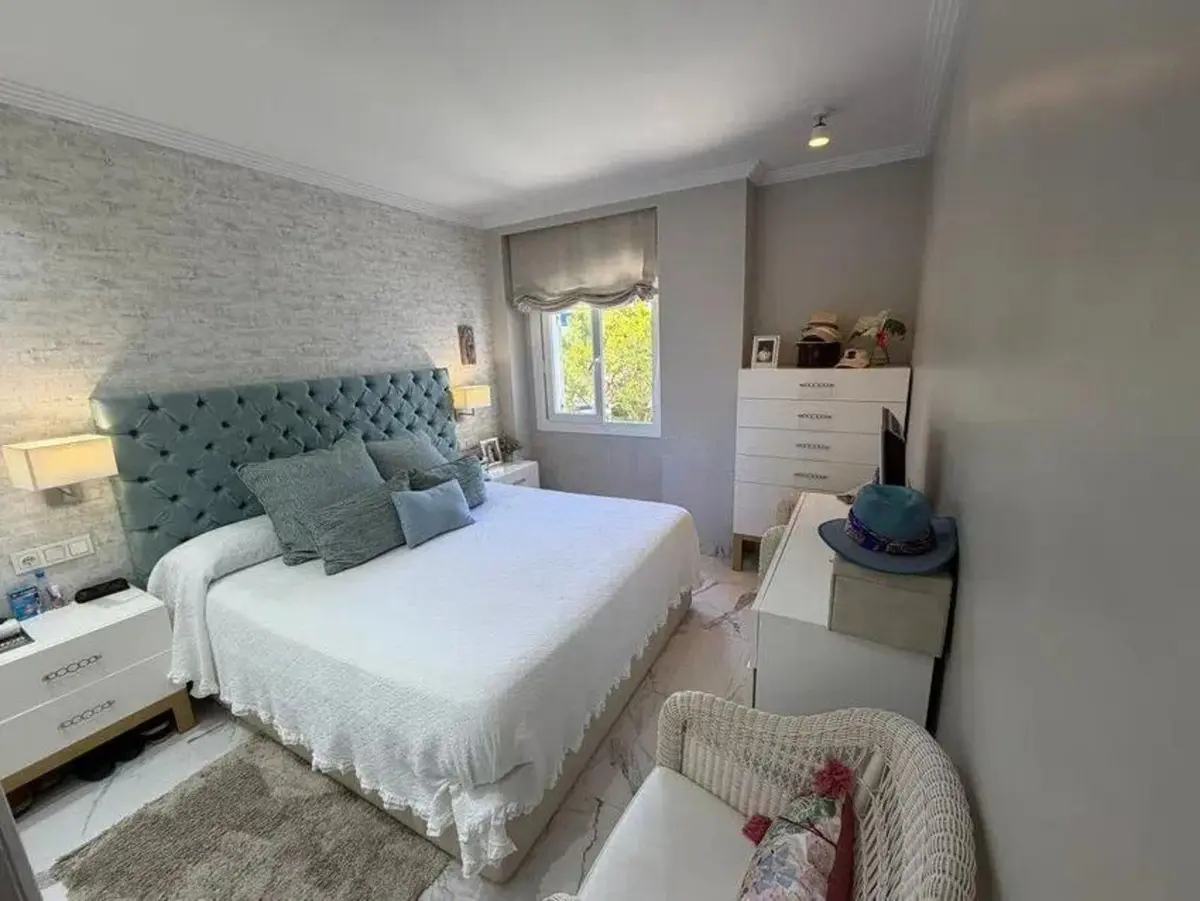 Middle Floor Apartment in Puerto Banús