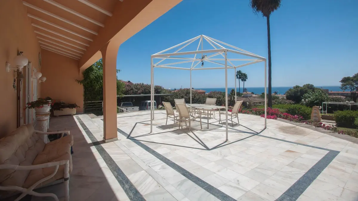 Detached Villa in Estepona