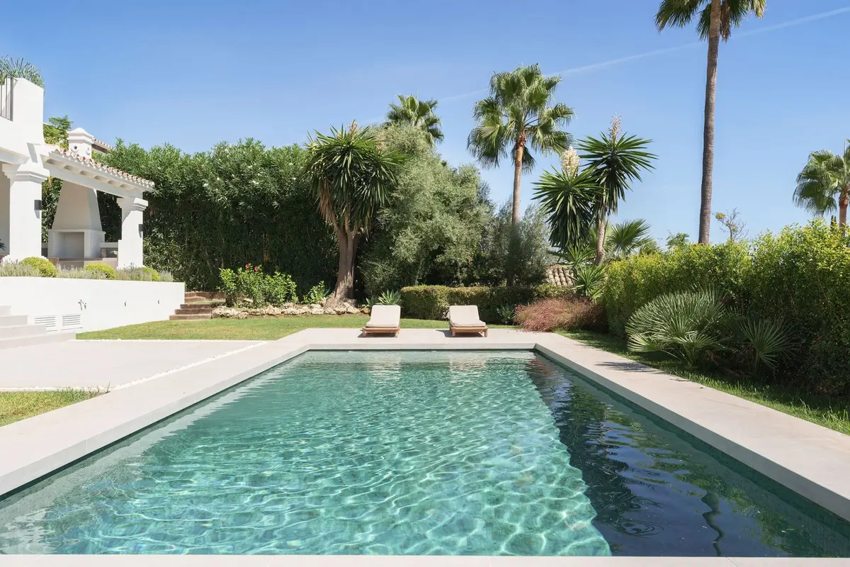 Detached Villa in Nueva Andalucía