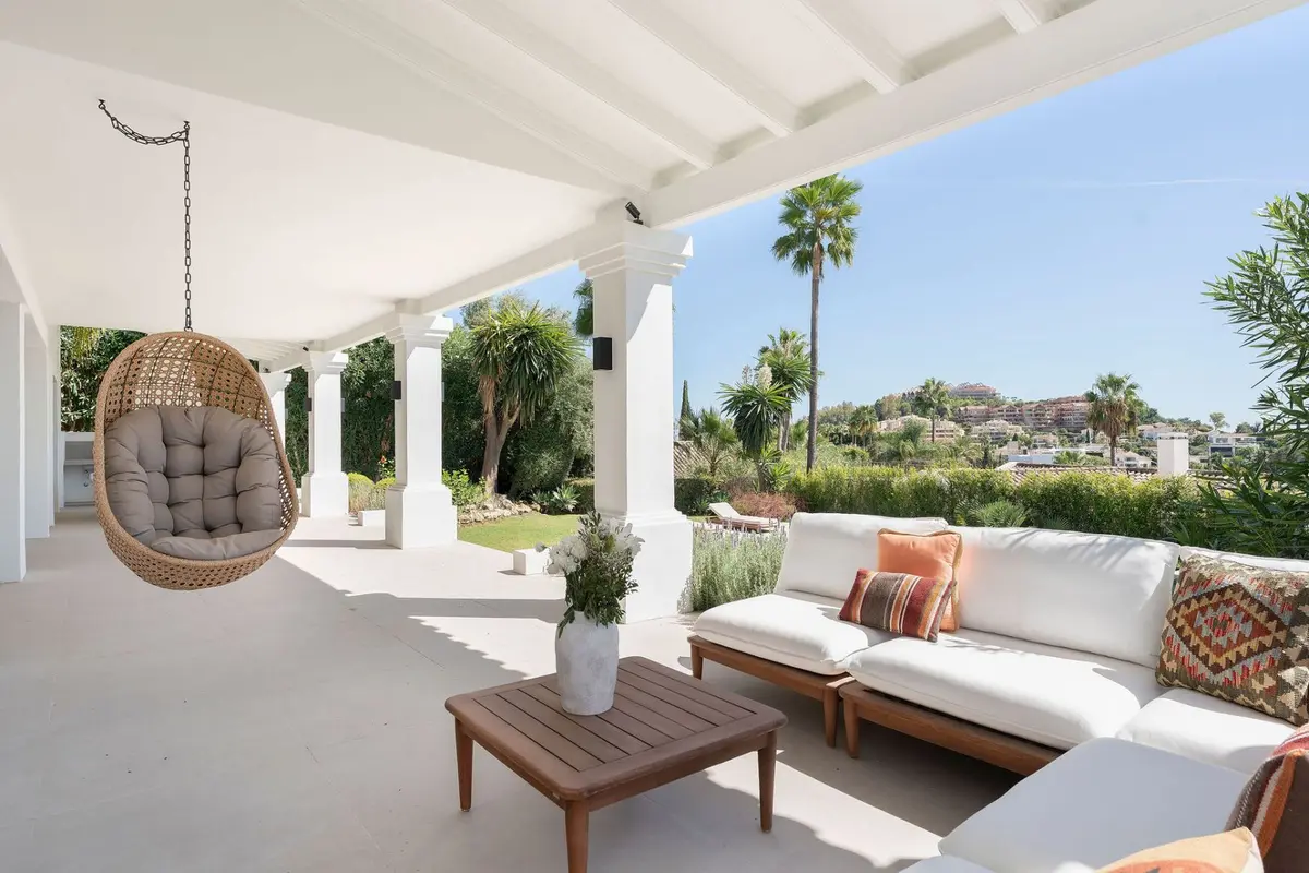 Detached Villa in Nueva Andalucía