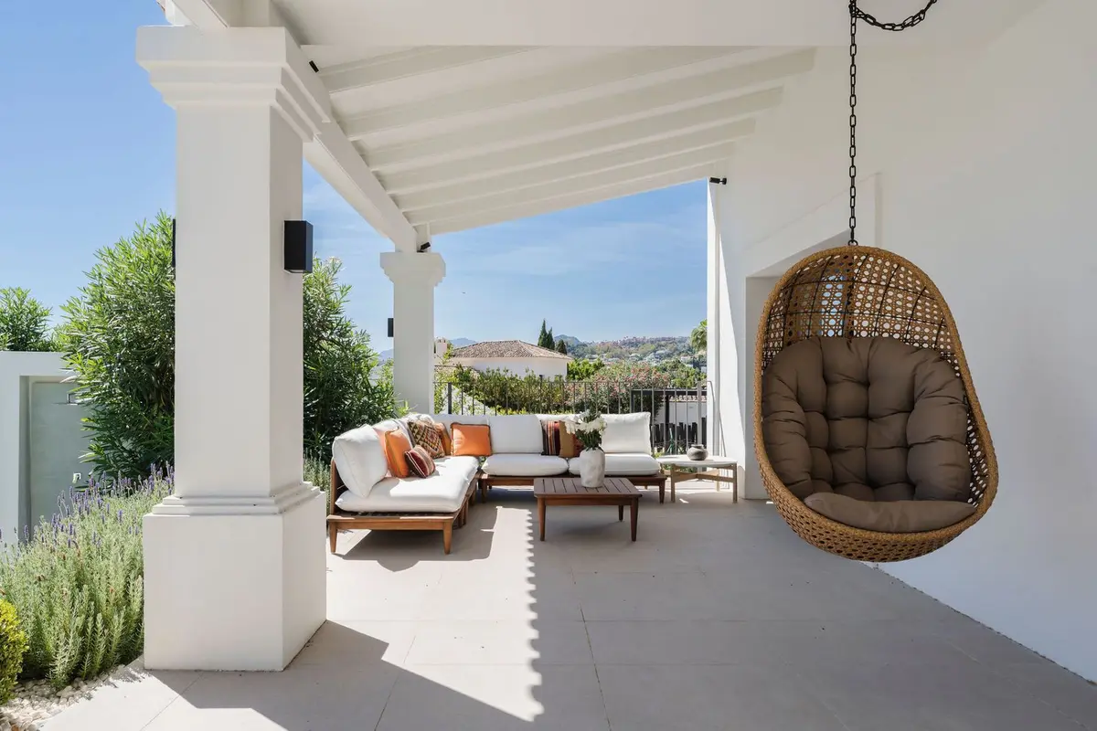 Detached Villa in Nueva Andalucía