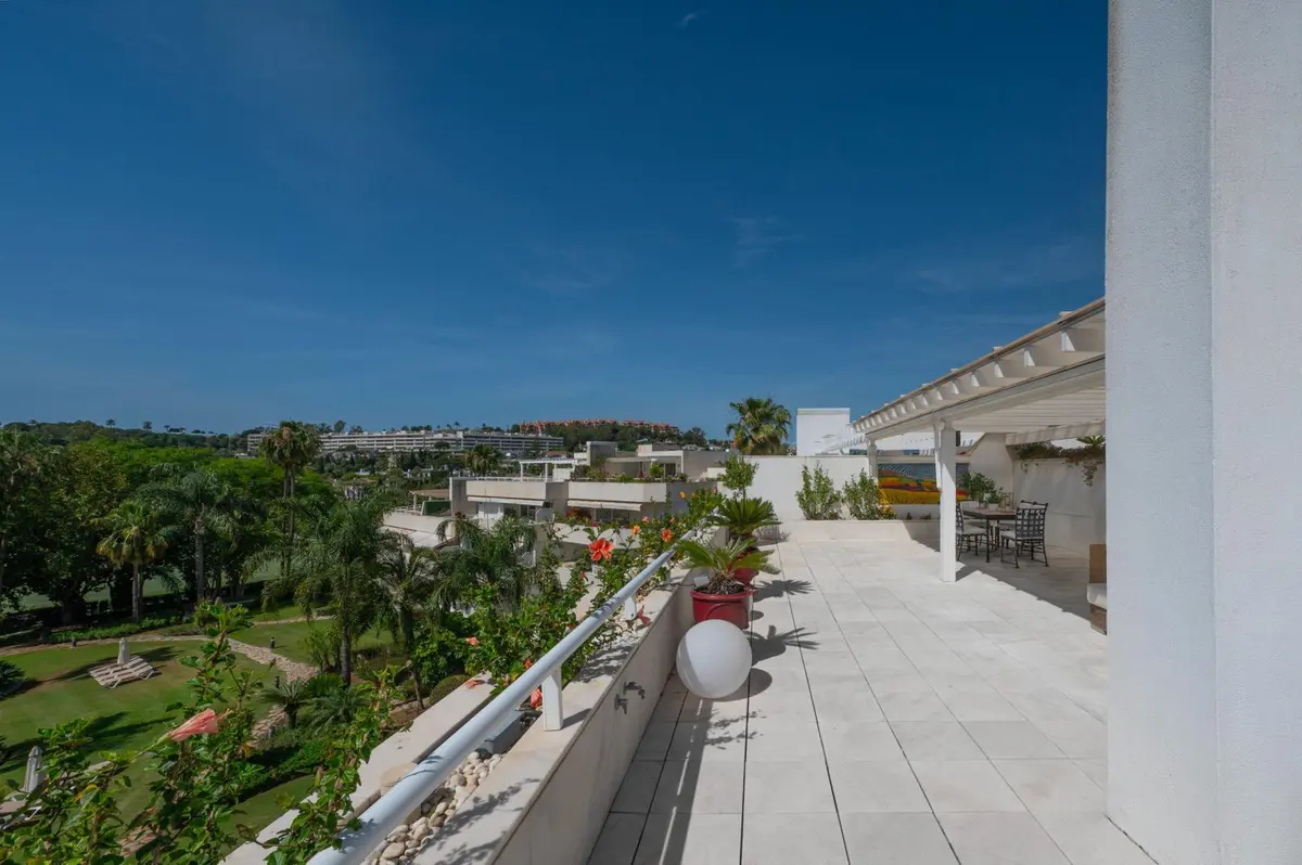 Penthouse in Nueva Andalucía