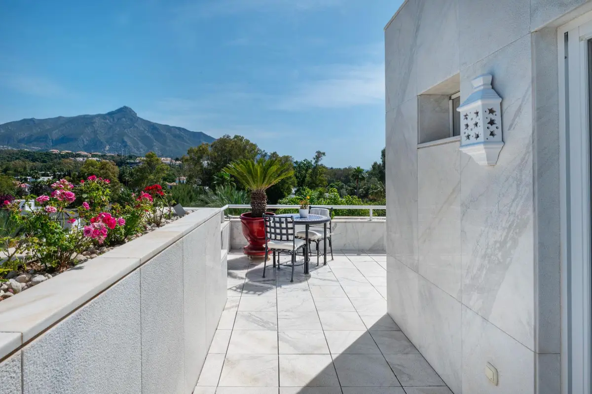 Penthouse in Nueva Andalucía