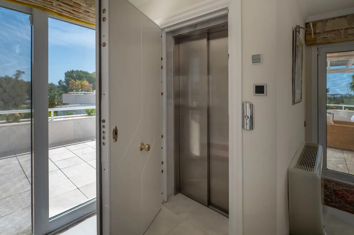 Penthouse in Nueva Andalucía