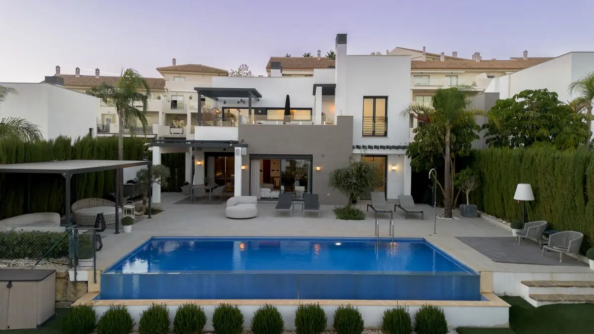 Detached Villa in Estepona