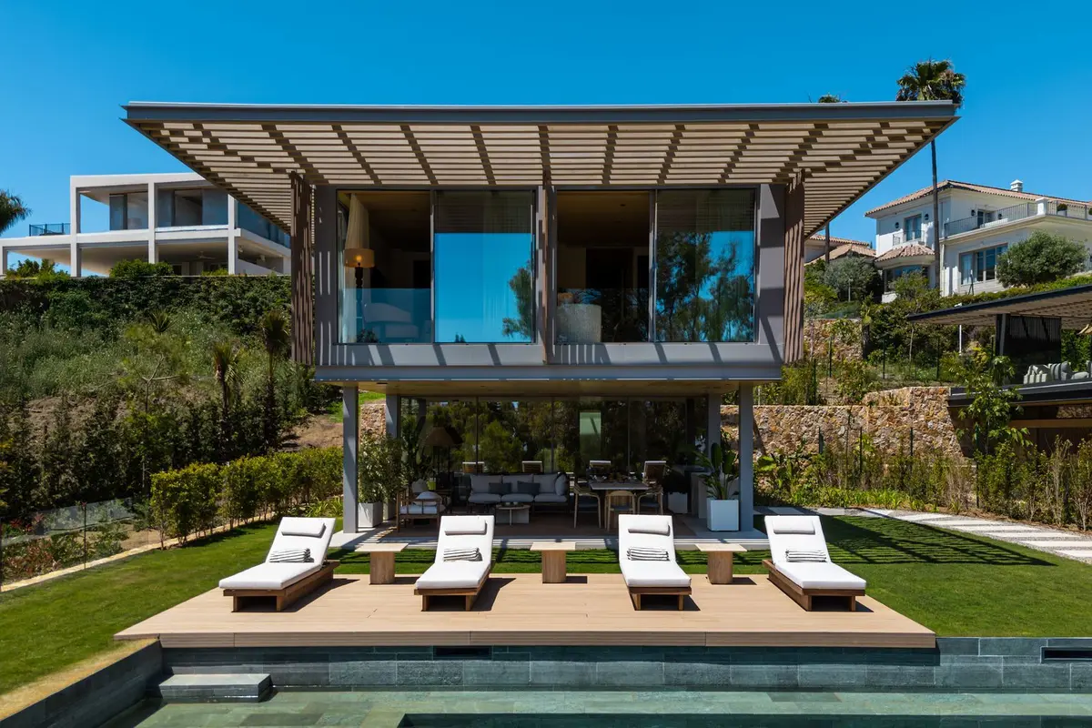 Detached Villa in Nueva Andalucía