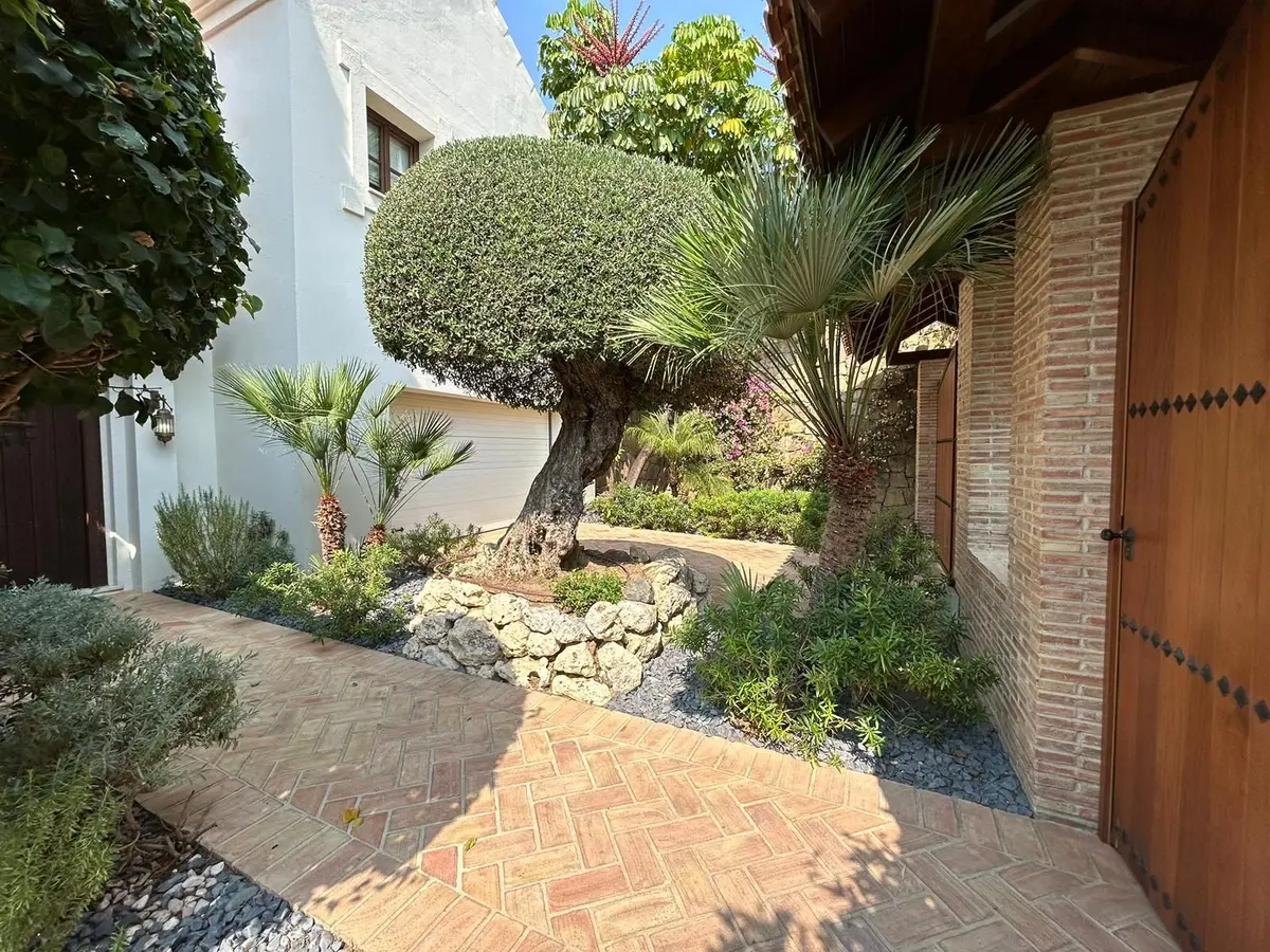 Detached Villa in Estepona