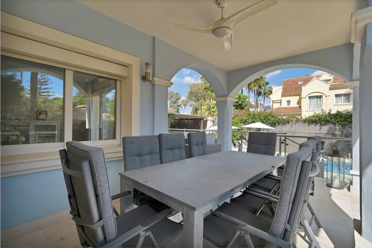 Semi-Detached House in Puerto Banús