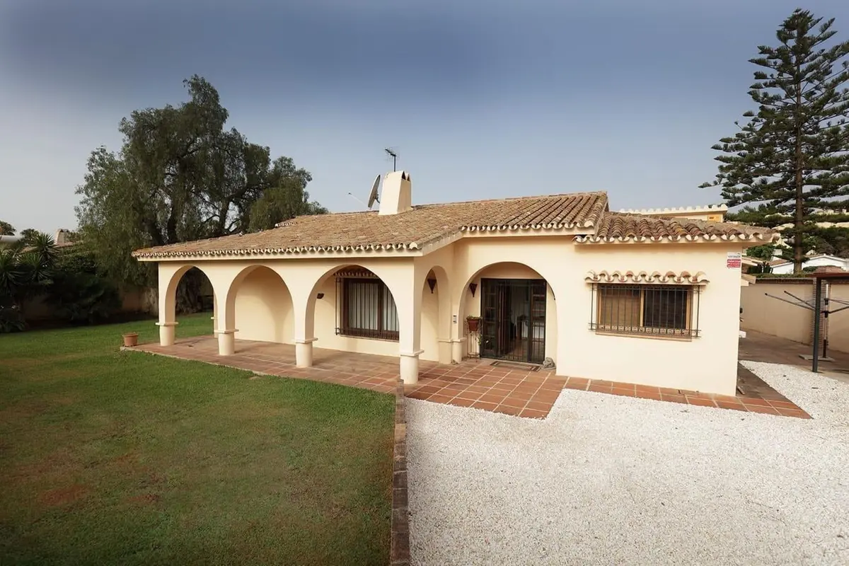 Detached Villa in Atalaya