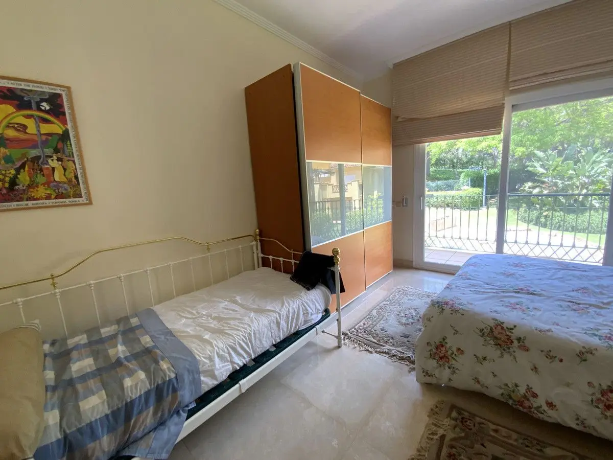 Middle Floor Apartment in Río Real