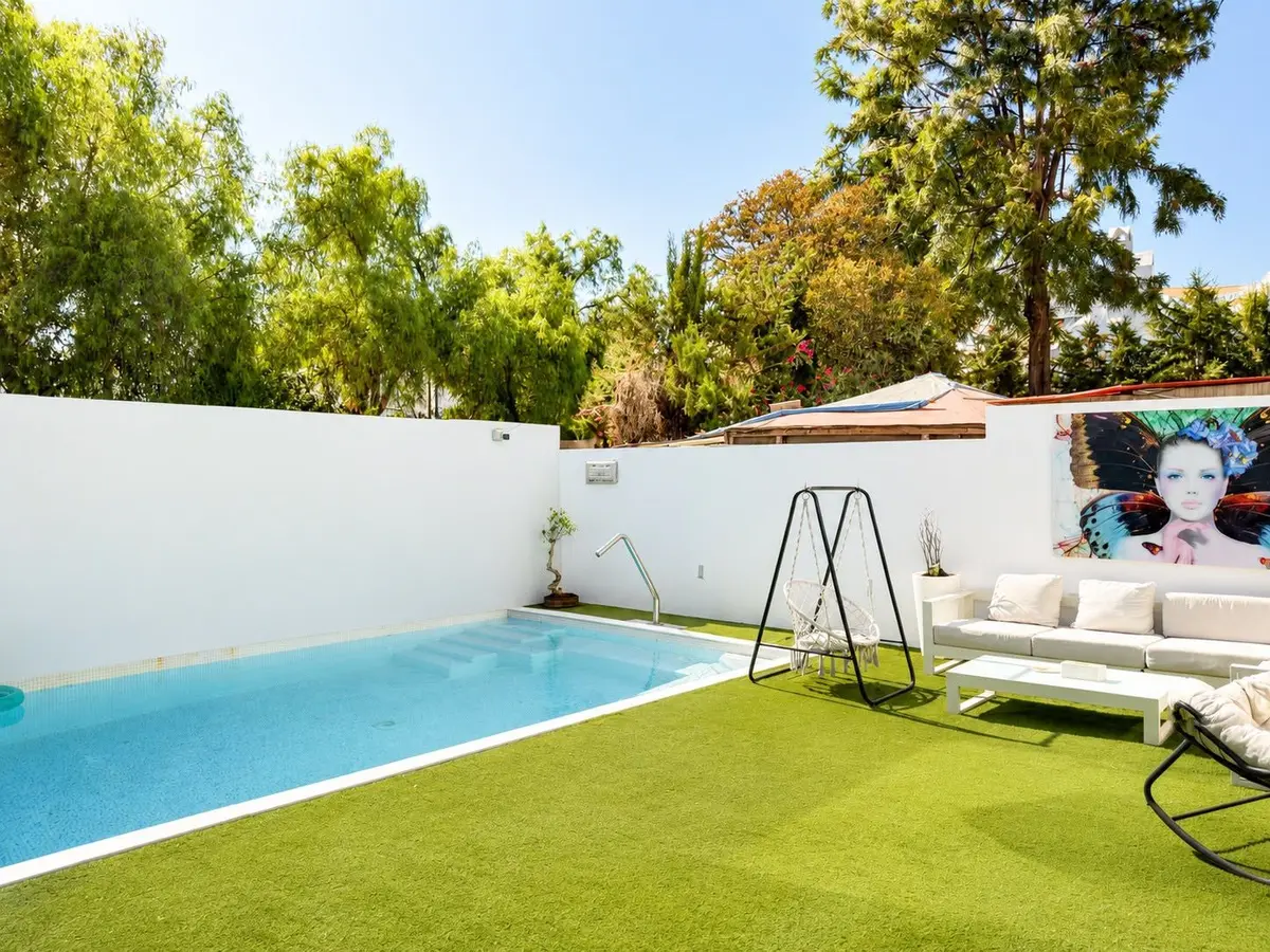 Semi-Detached House in Nueva Andalucía