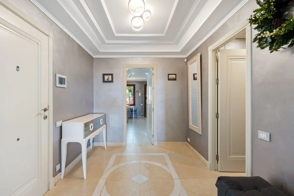 Middle Floor Apartment in Estepona