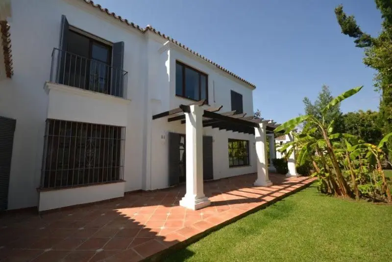 Detached Villa in Guadalmina Baja