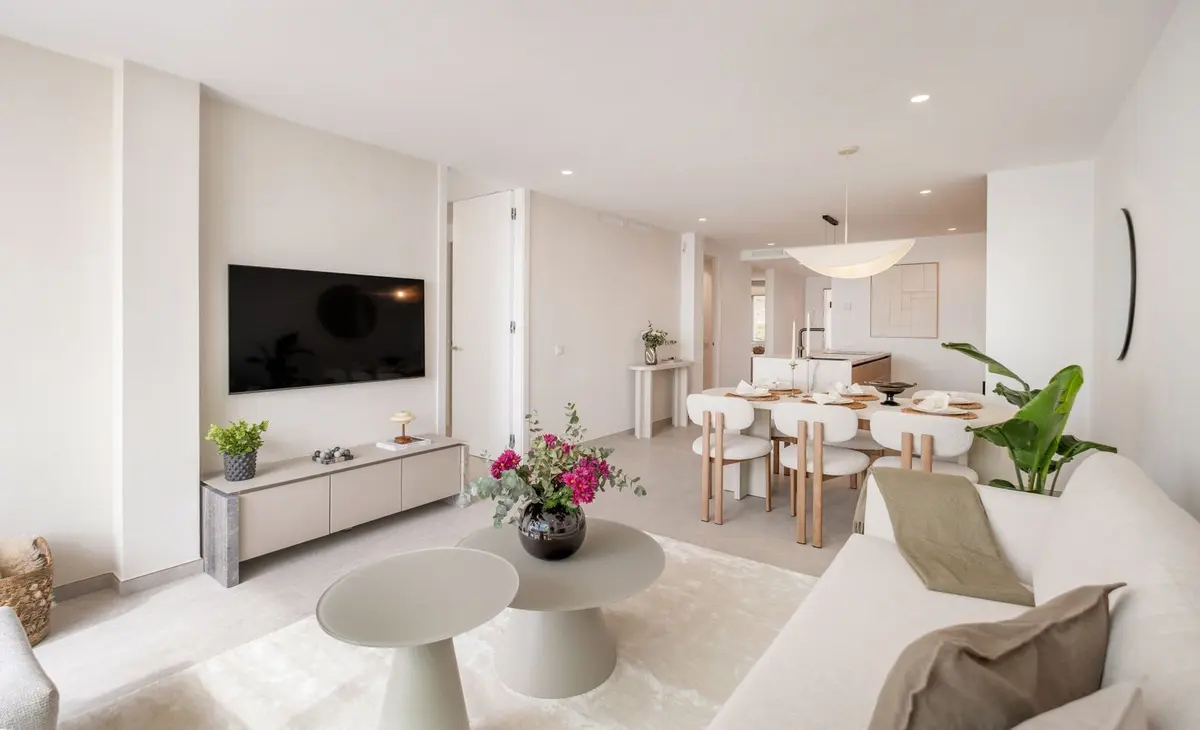 Middle Floor Apartment in Nueva Andalucía