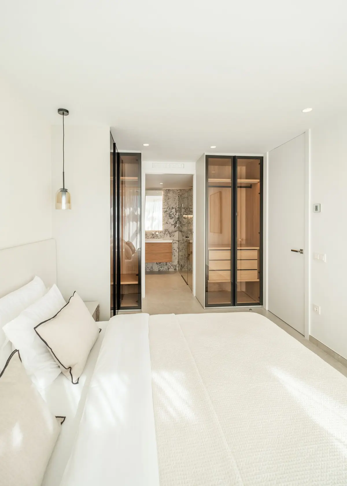 Middle Floor Apartment in Nueva Andalucía