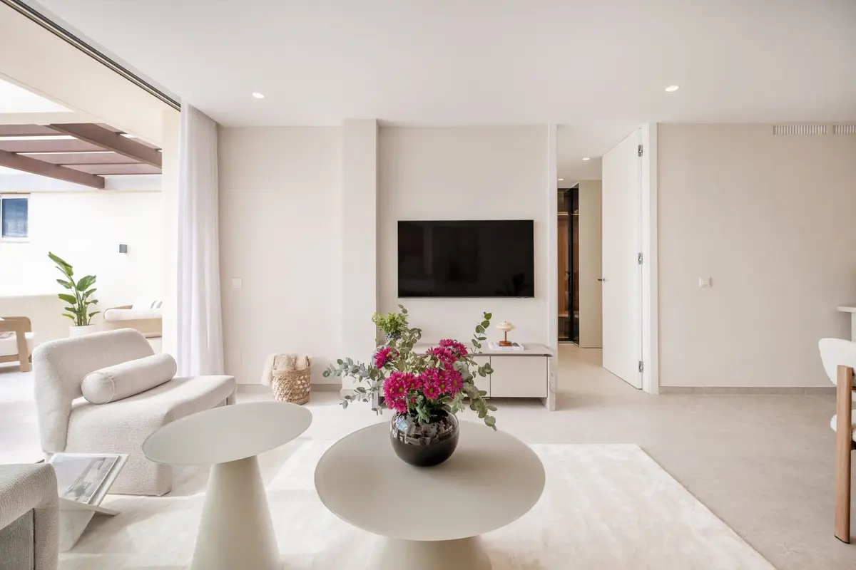 Middle Floor Apartment in Nueva Andalucía