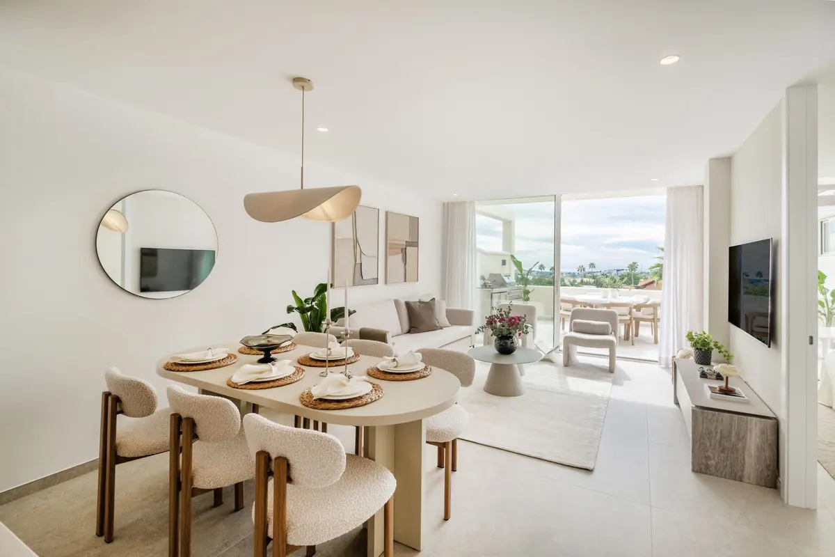 Middle Floor Apartment in Nueva Andalucía