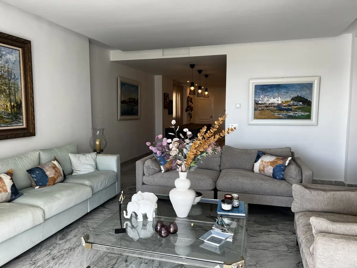 Middle Floor Apartment in Puerto Banús