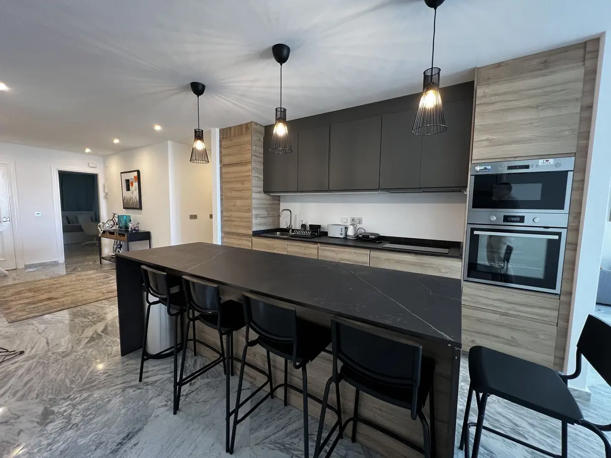Middle Floor Apartment in Puerto Banús