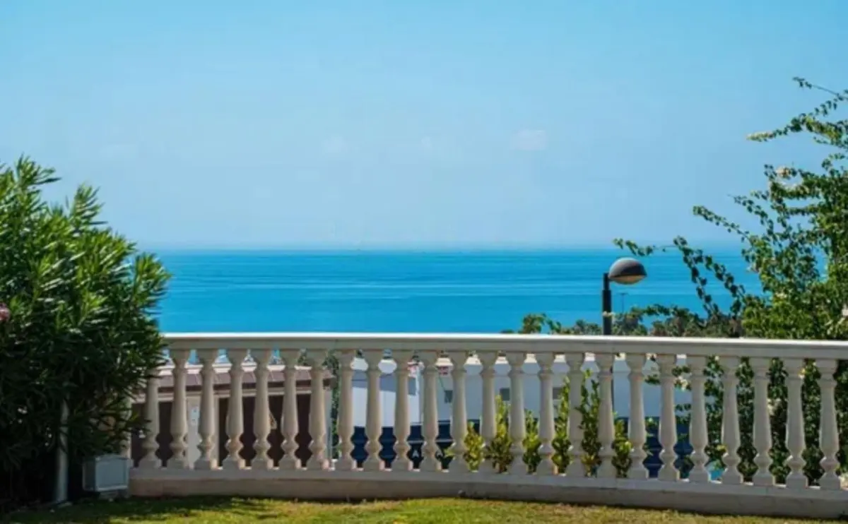 Detached Villa in Selwo