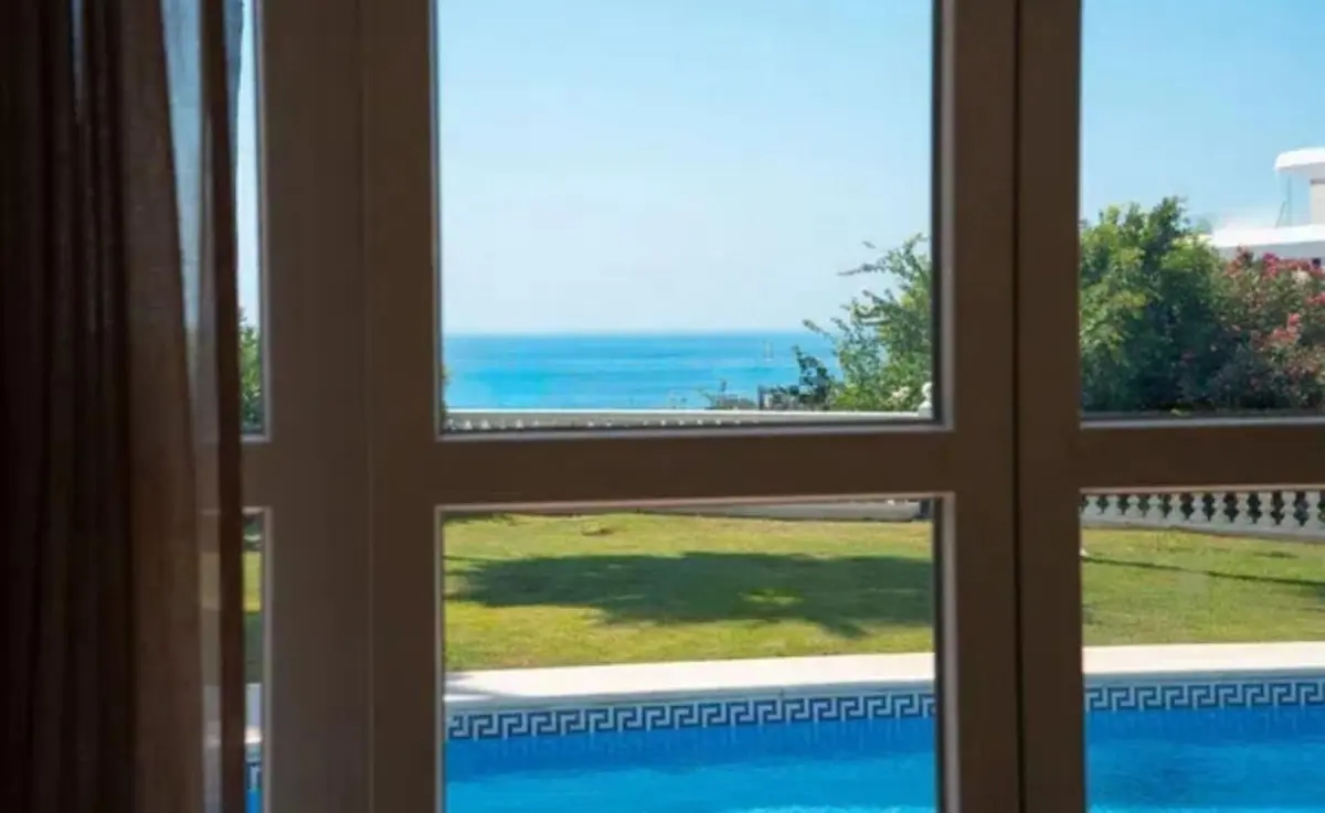 Detached Villa in Selwo