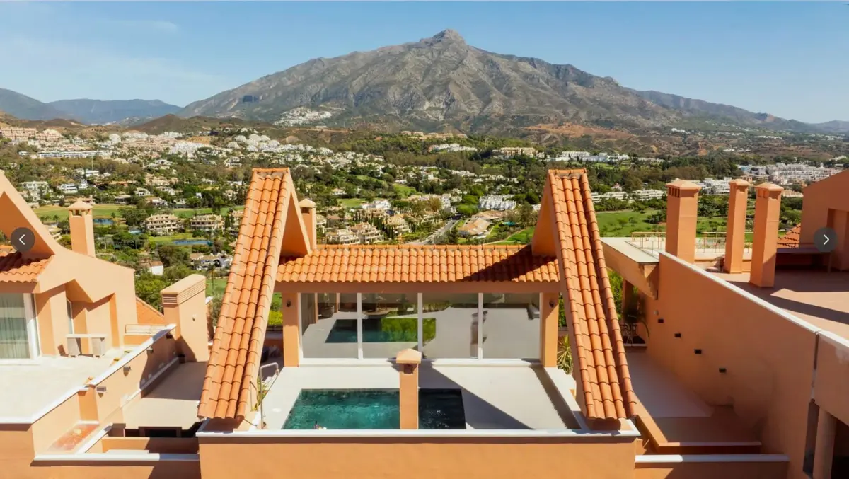 Penthouse Duplex in Nueva Andalucía
