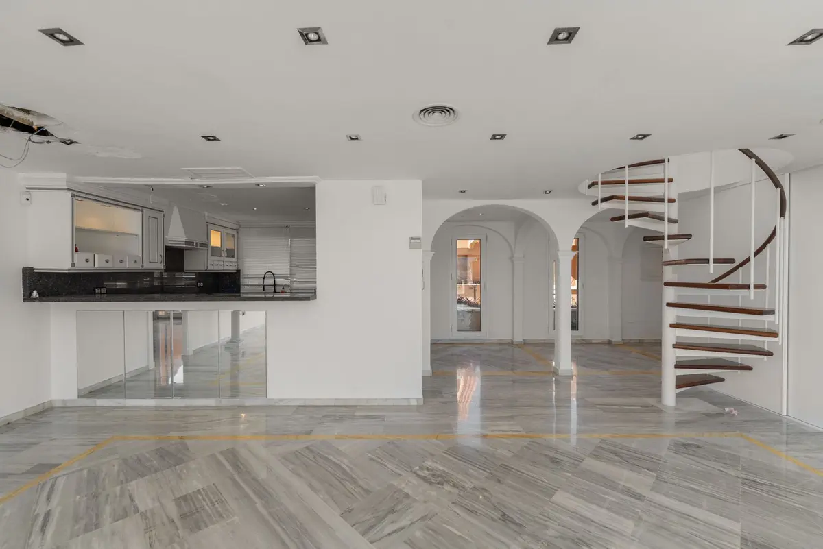 Penthouse Duplex in Nueva Andalucía