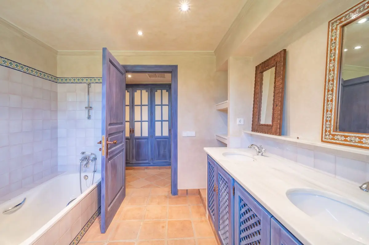 Detached Villa in Estepona