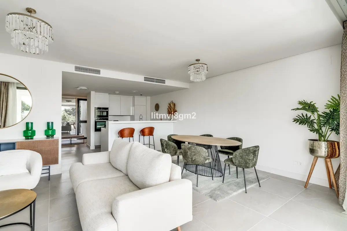 Middle Floor Apartment in Cabopino
