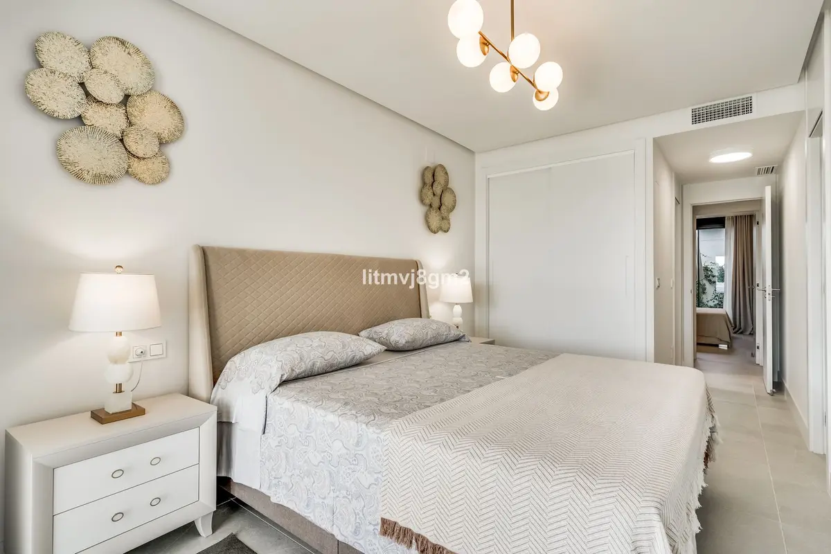 Middle Floor Apartment in Cabopino
